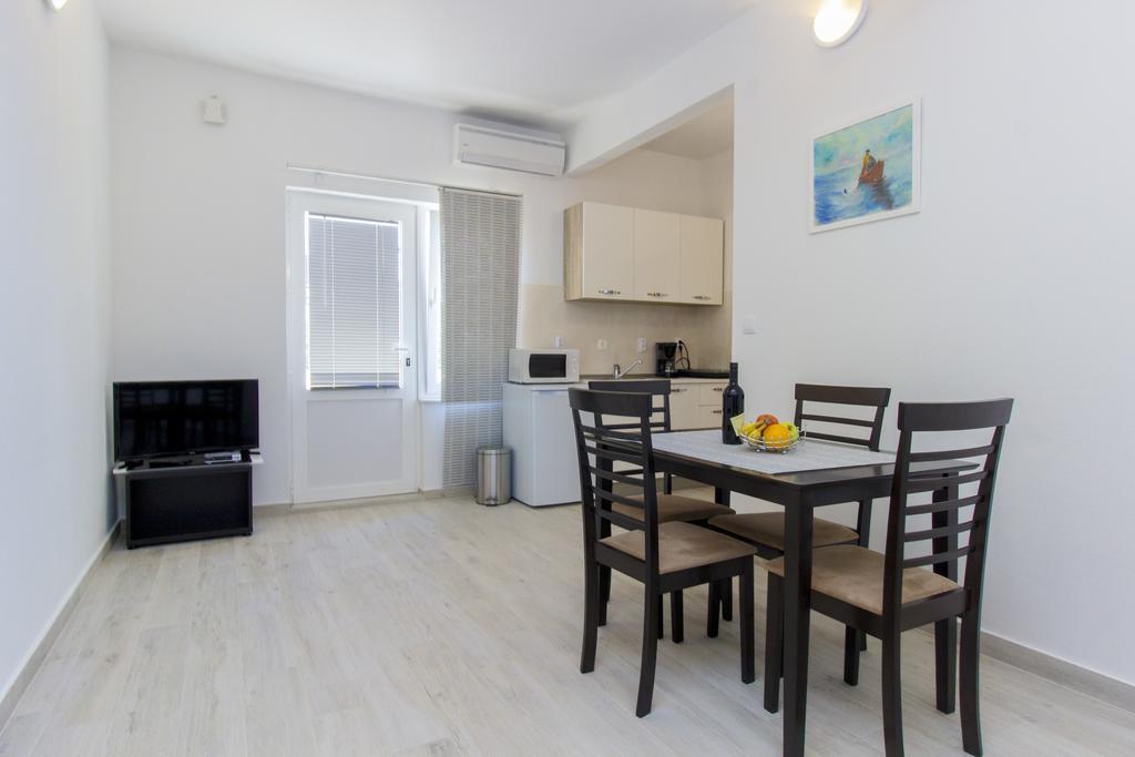 Apartments Zoran Pirovac Ngoại thất bức ảnh