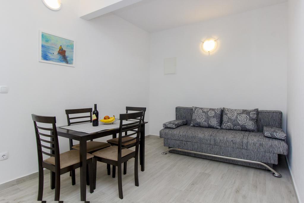 Apartments Zoran Pirovac Ngoại thất bức ảnh