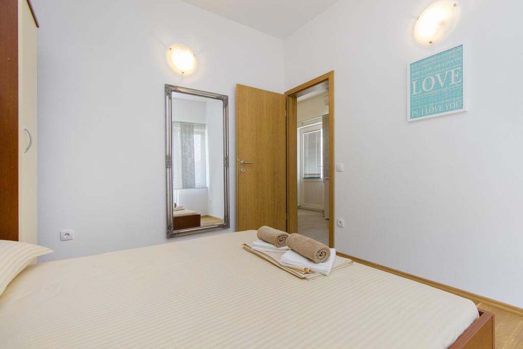 Apartments Zoran Pirovac Ngoại thất bức ảnh