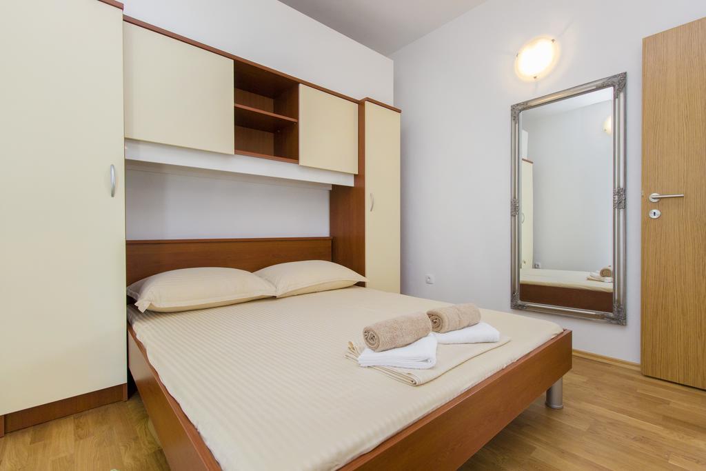 Apartments Zoran Pirovac Ngoại thất bức ảnh