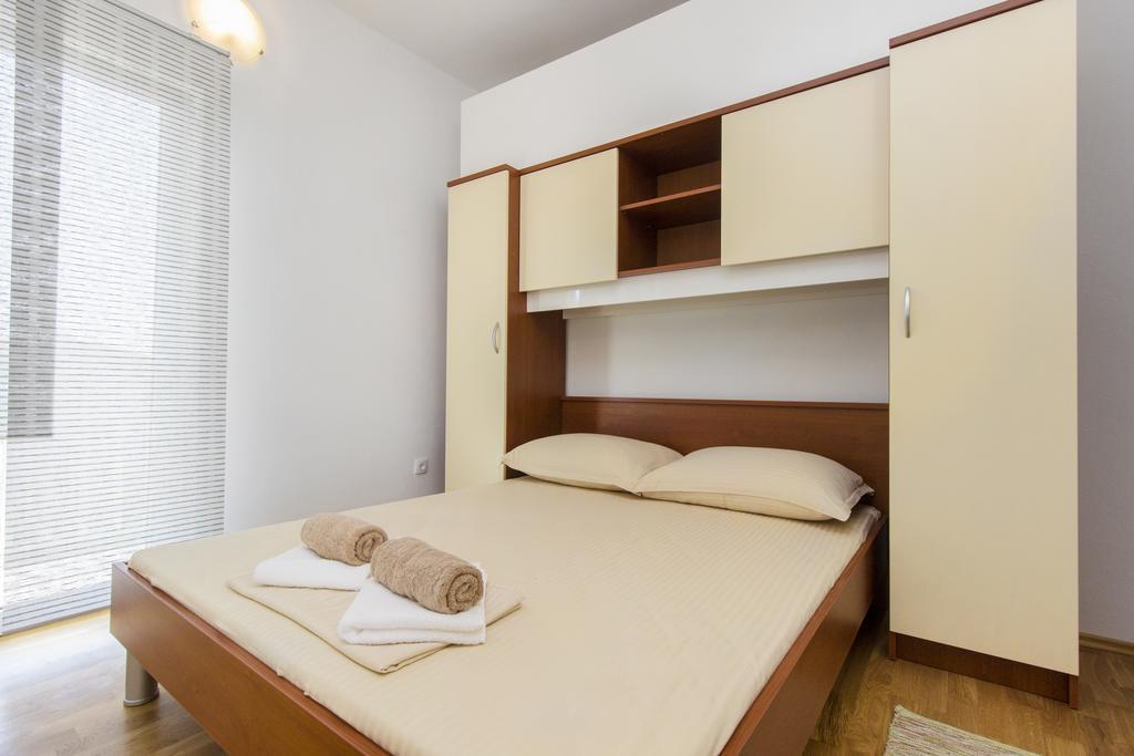 Apartments Zoran Pirovac Ngoại thất bức ảnh