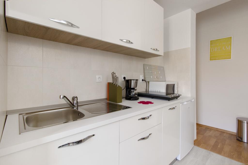 Apartments Zoran Pirovac Ngoại thất bức ảnh