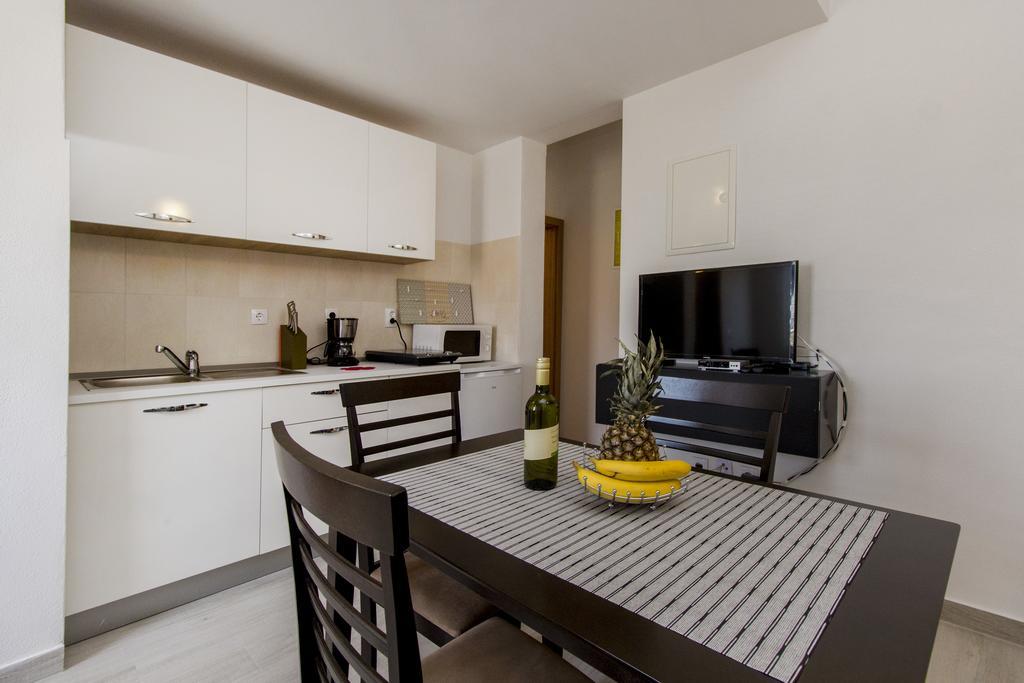 Apartments Zoran Pirovac Ngoại thất bức ảnh