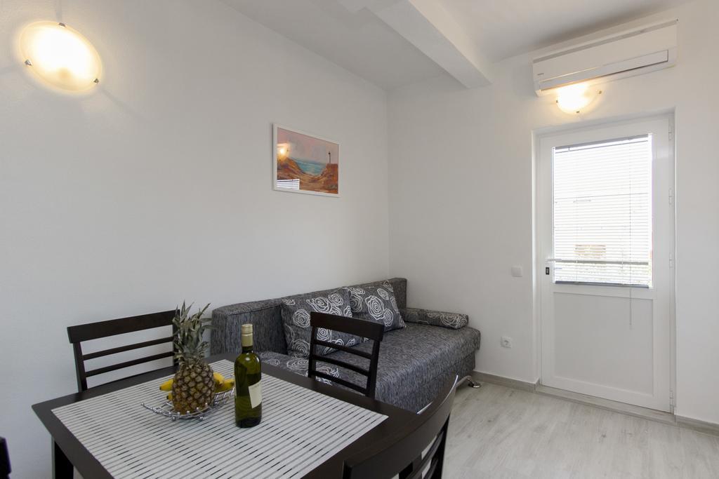 Apartments Zoran Pirovac Ngoại thất bức ảnh