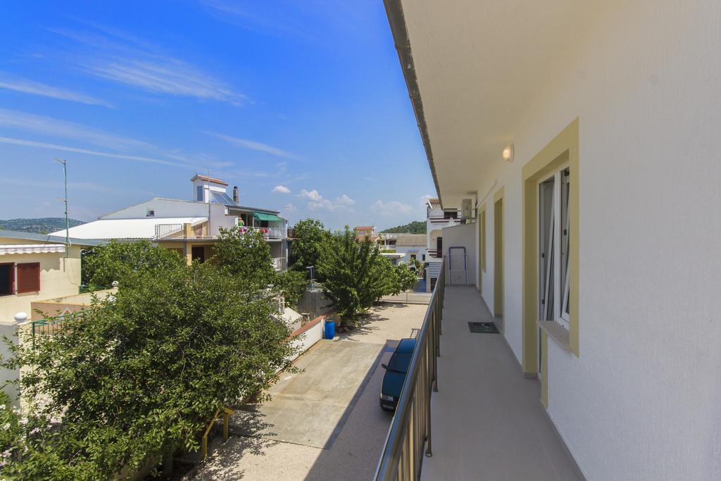 Apartments Zoran Pirovac Ngoại thất bức ảnh