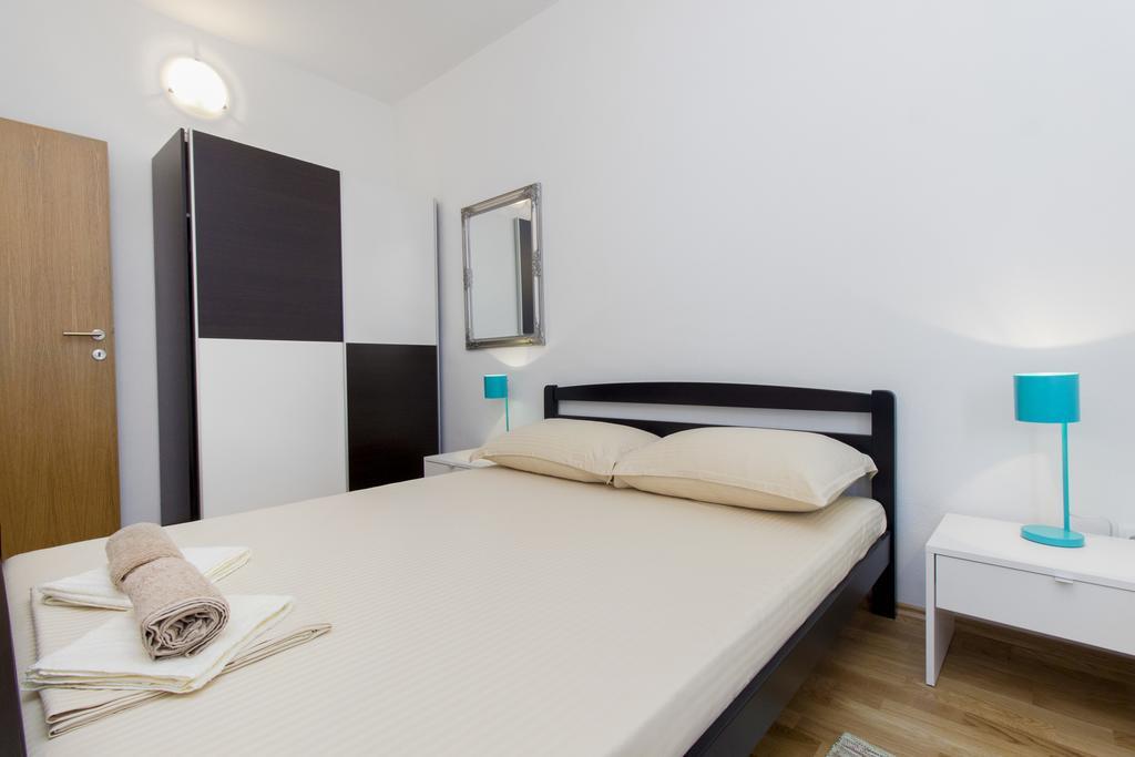 Apartments Zoran Pirovac Ngoại thất bức ảnh