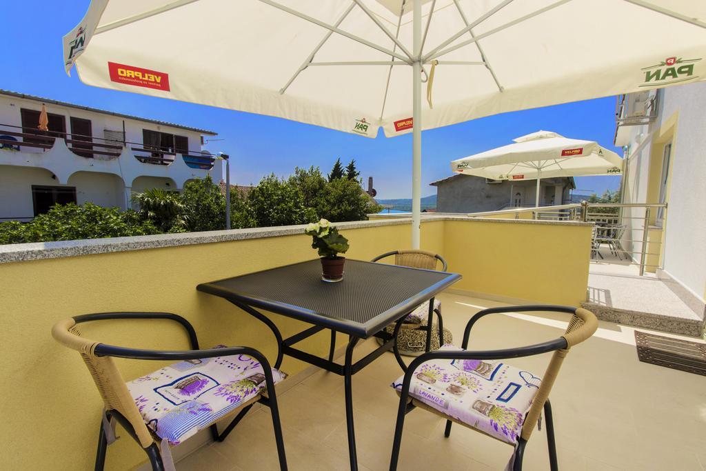 Apartments Zoran Pirovac Ngoại thất bức ảnh