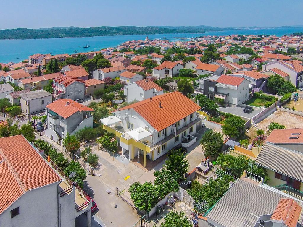 Apartments Zoran Pirovac Ngoại thất bức ảnh
